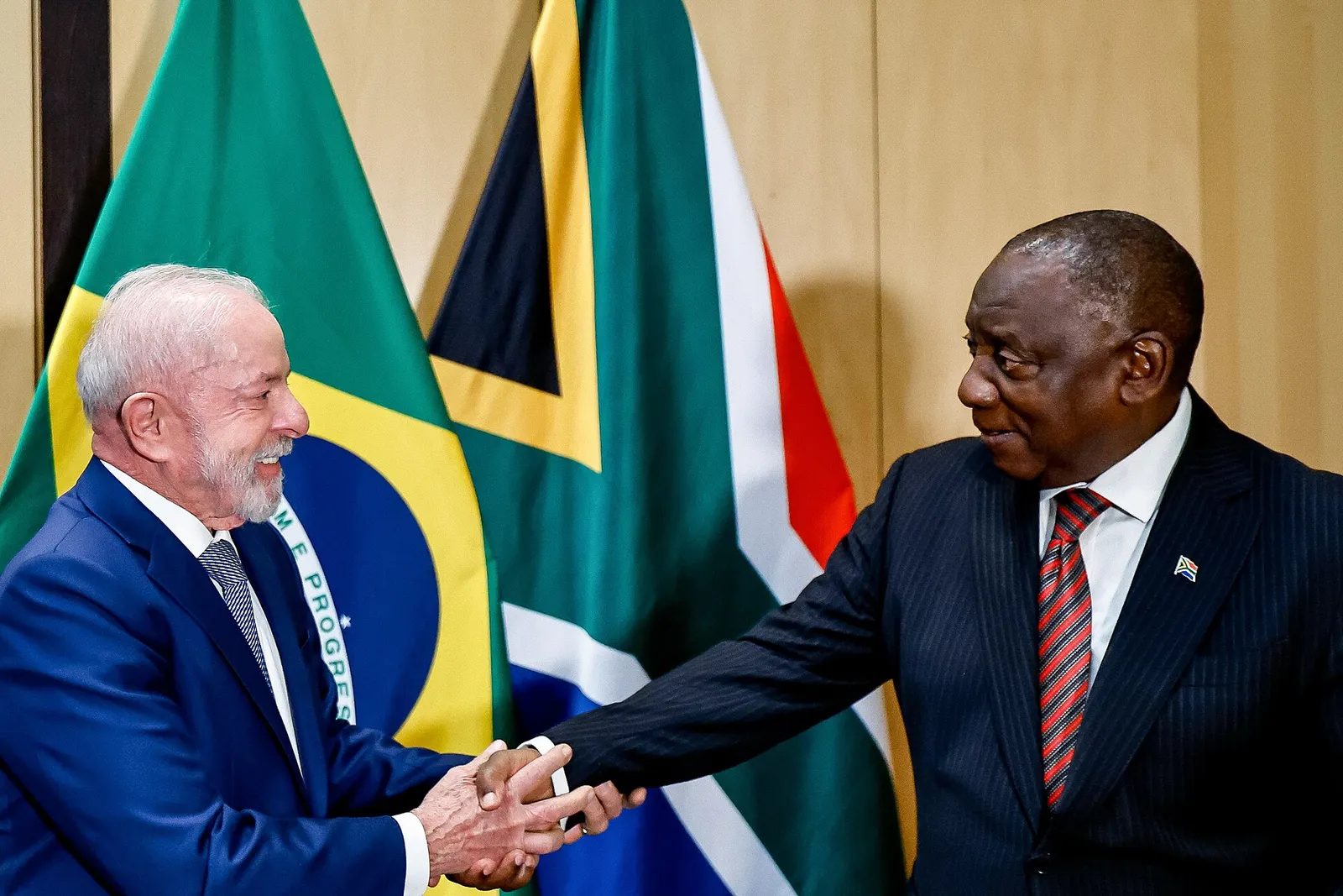 Lula em reunião bilateral com Cyril Ramaphosa, em Joanesburgo, em 21 de novembro de 2025.