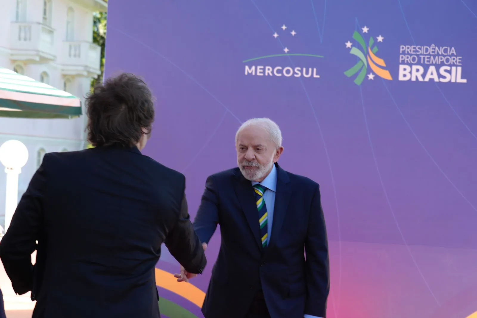 Javier Milei e Lula em dezembro de 2025.