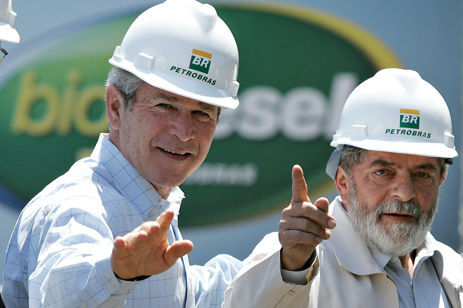 George W. Bush e Lula durante visita à Petrobras, em 9 de março de 2007.