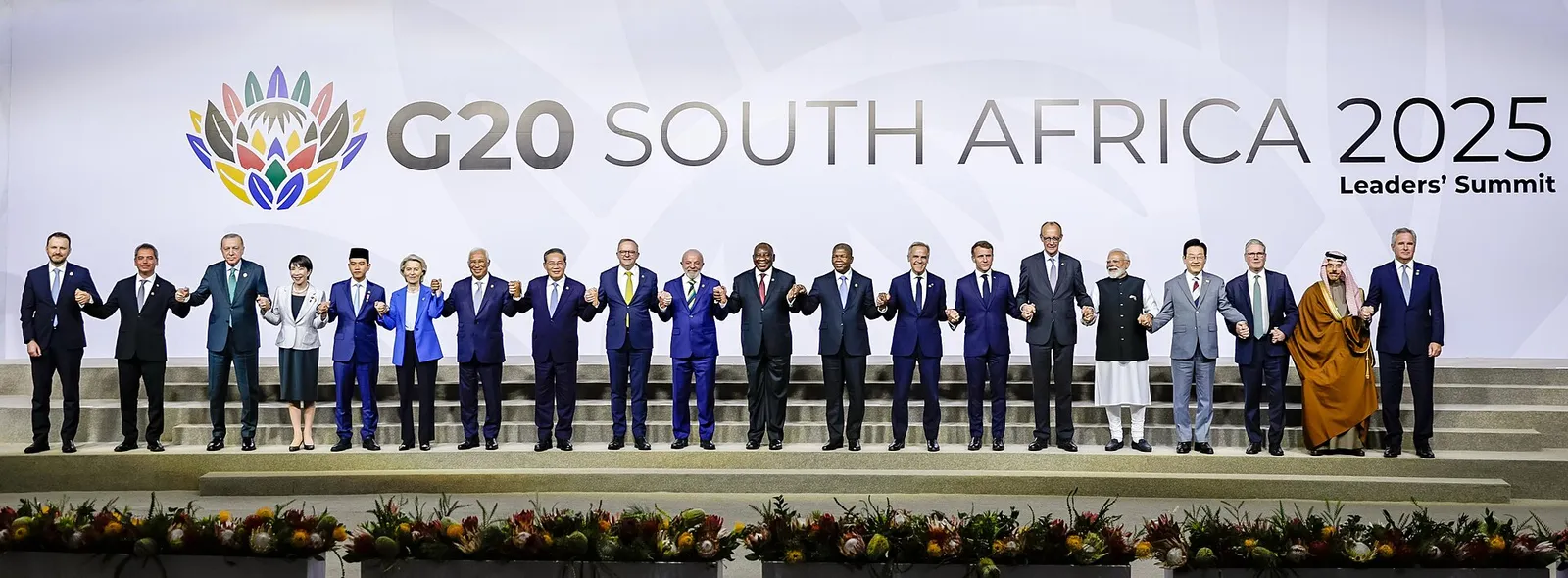 Lula na foto oficial da Cúpula de Líderes do G20, em Joanesburgo, em 22 de novembro de 2025.