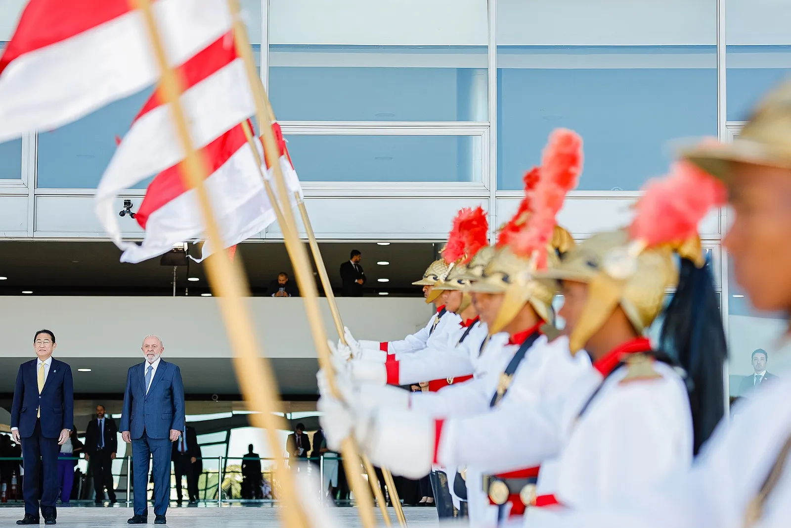 Lula na cerimônia oficial de chegada do primeiro-ministro do Japão, Fumio Kishida, no Palácio do Planalto, em 3 de maio de 2024.