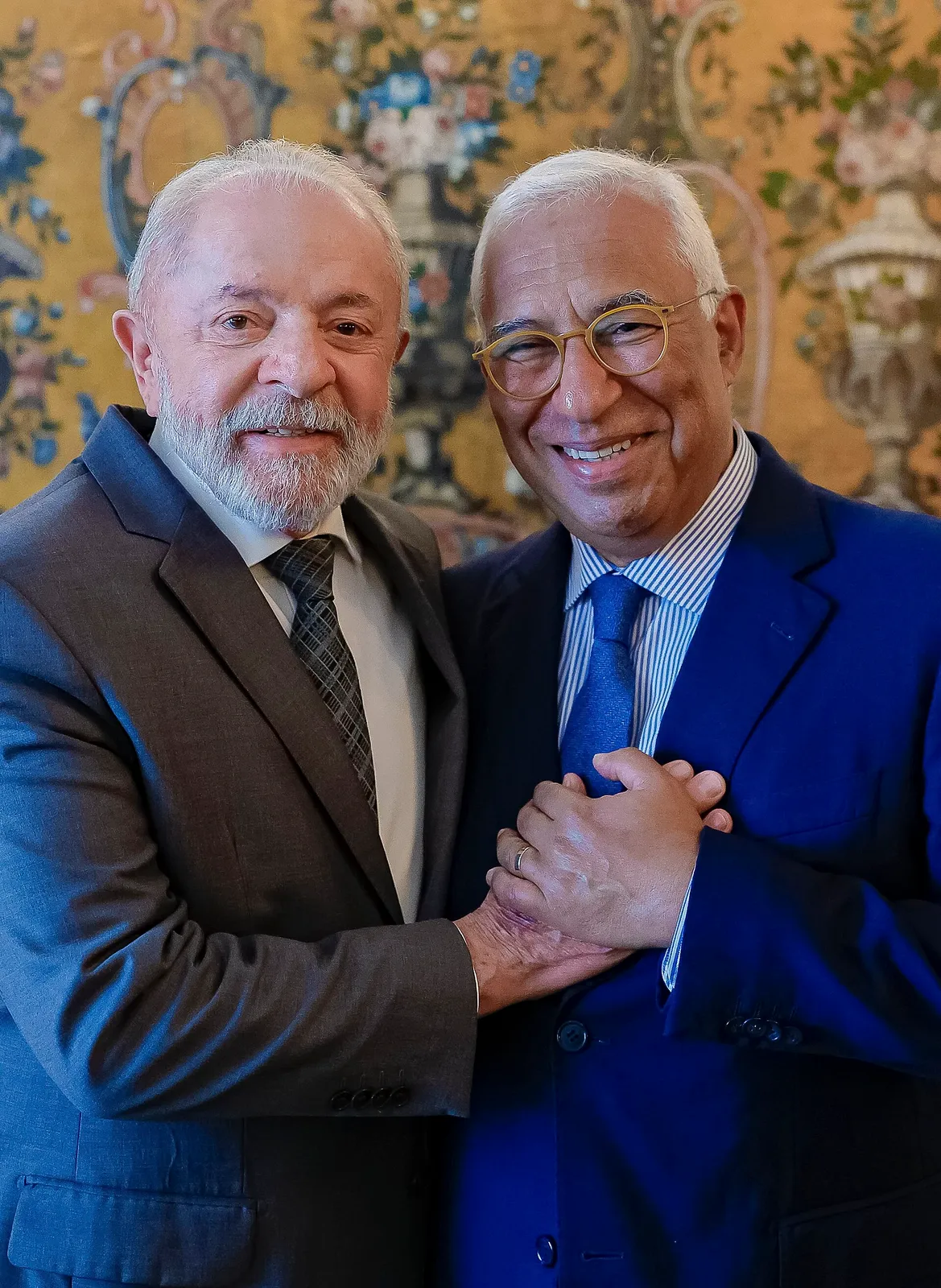 Lula em almoço com o presidente do Conselho Europeu, António Costa, em Nice, em 8 de junho de 2025.