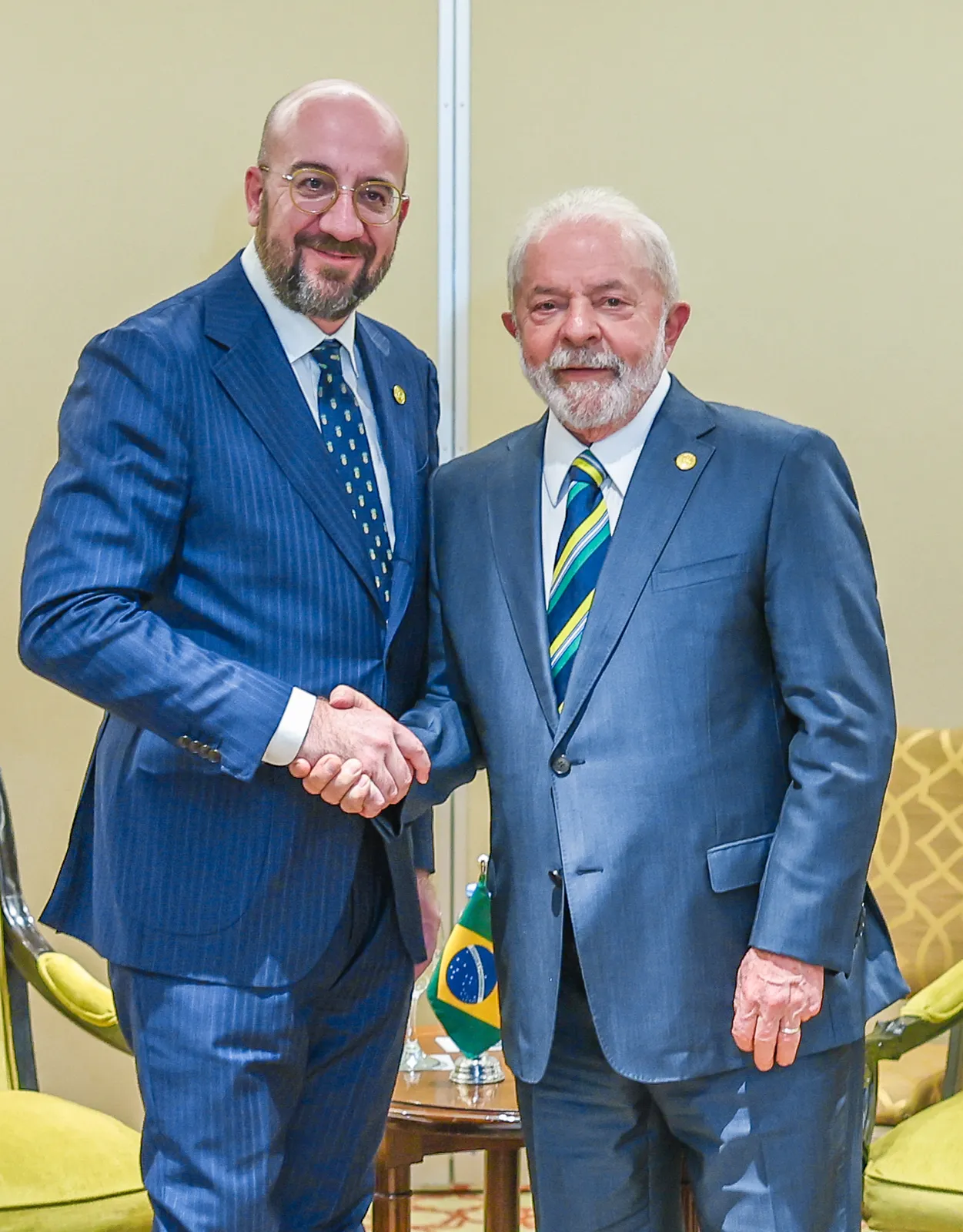 Lula em encontro com o presidente do Conselho Europeu, Charles Michel, em Buenos Aires, em 24 de janeiro de 2023.