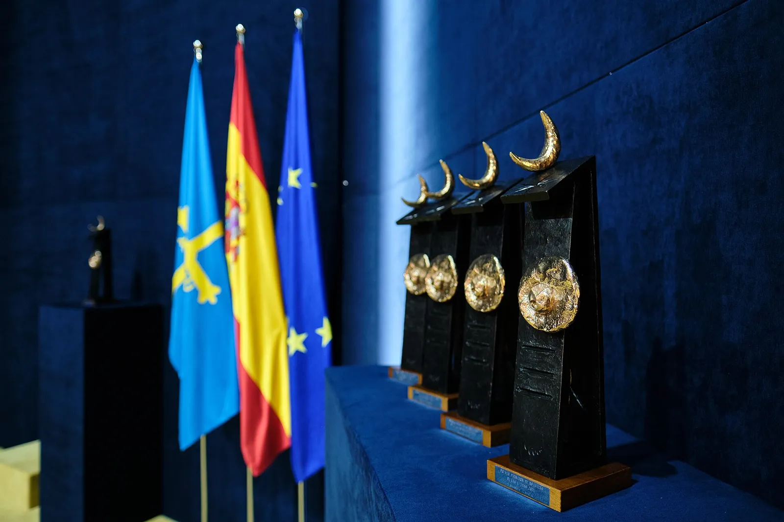 Escultura dos Prêmios Princesa de Asturias, com elementos da iconografia de Miró, em foto de 2021 (imagem ilustrativa do prêmio; não mostra a entrega a Lula).