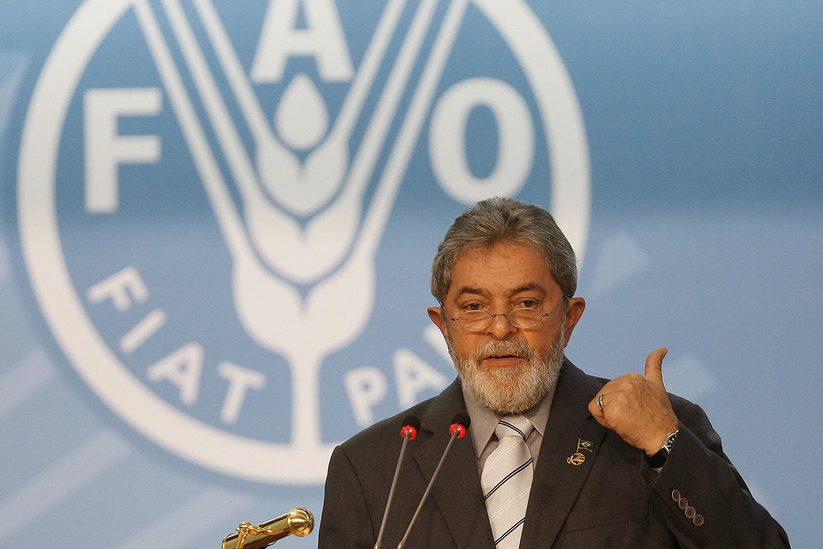 Lula discursa na conferência da FAO sobre segurança alimentar, mudanças climáticas e bioenergia, em 3 de junho de 2008 (outro evento; não mostra a entrega da Medalha Agricola).