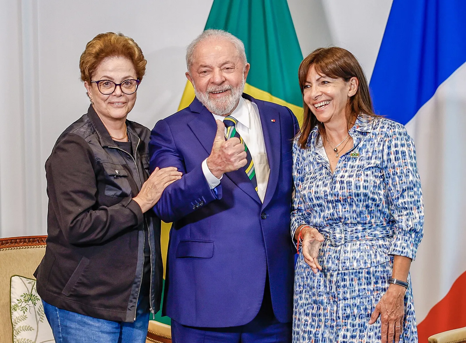 Lula e Dilma Rousseff em encontro com a prefeita de Paris, Anne Hidalgo, em Paris, em 23 de junho de 2023 (foto posterior; não mostra a entrega da cidadania de honra).