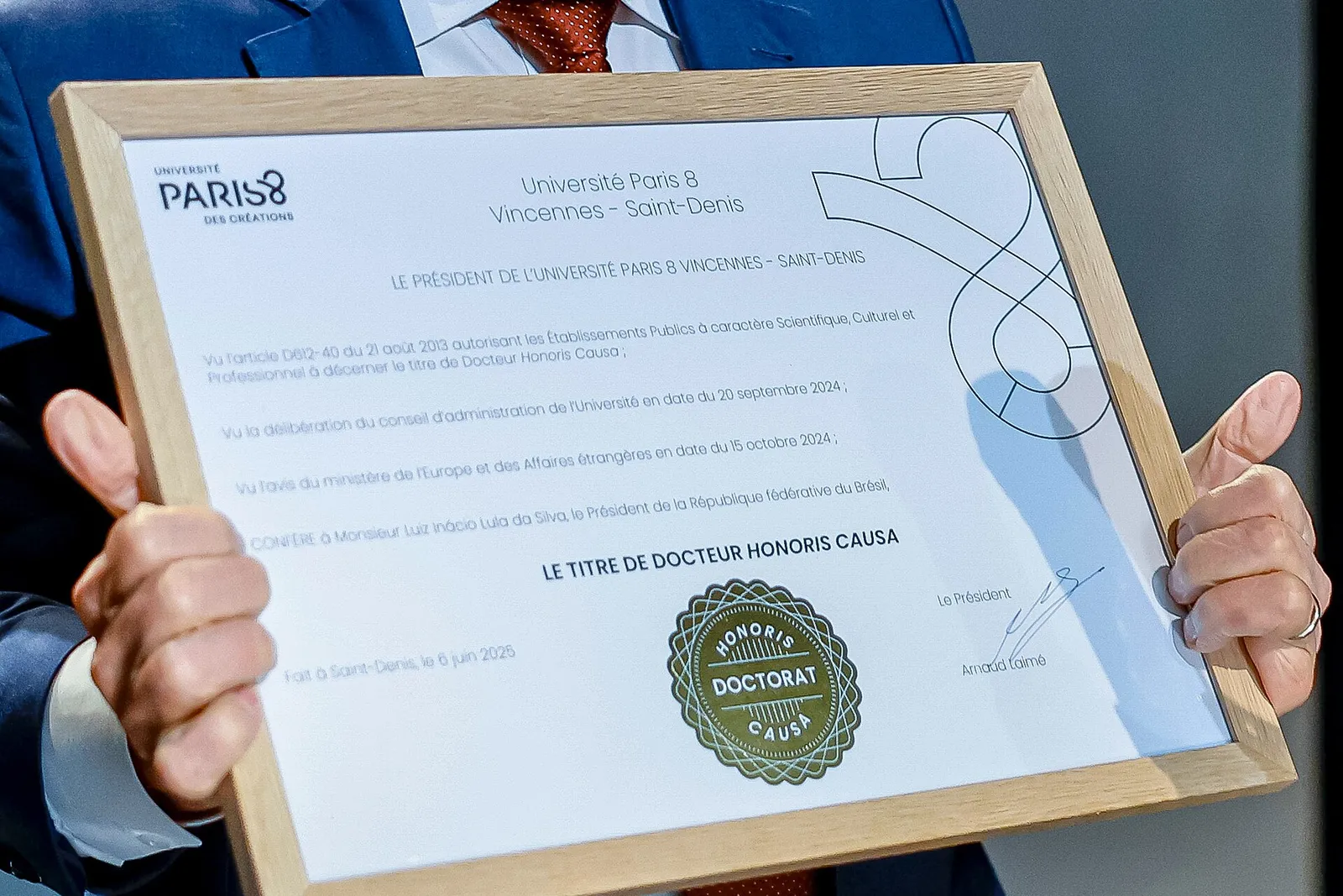 Lula na cerimônia de outorga do título de doutor honoris causa pela Universidade Paris 8, em Paris, em 6 de junho de 2025.